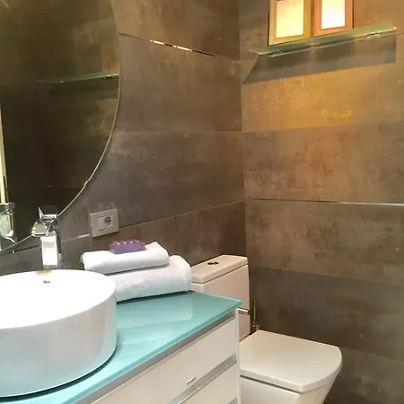 Bungalow Claudia Beachfront 度假居 *