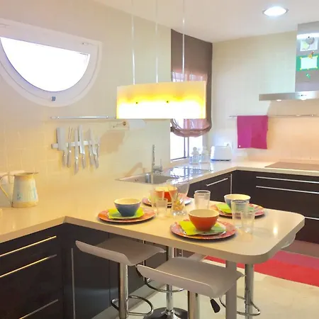 Bungalow Claudia Beachfront 度假居 Radazul