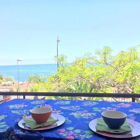 Bungalow Claudia Beachfront * Radazul